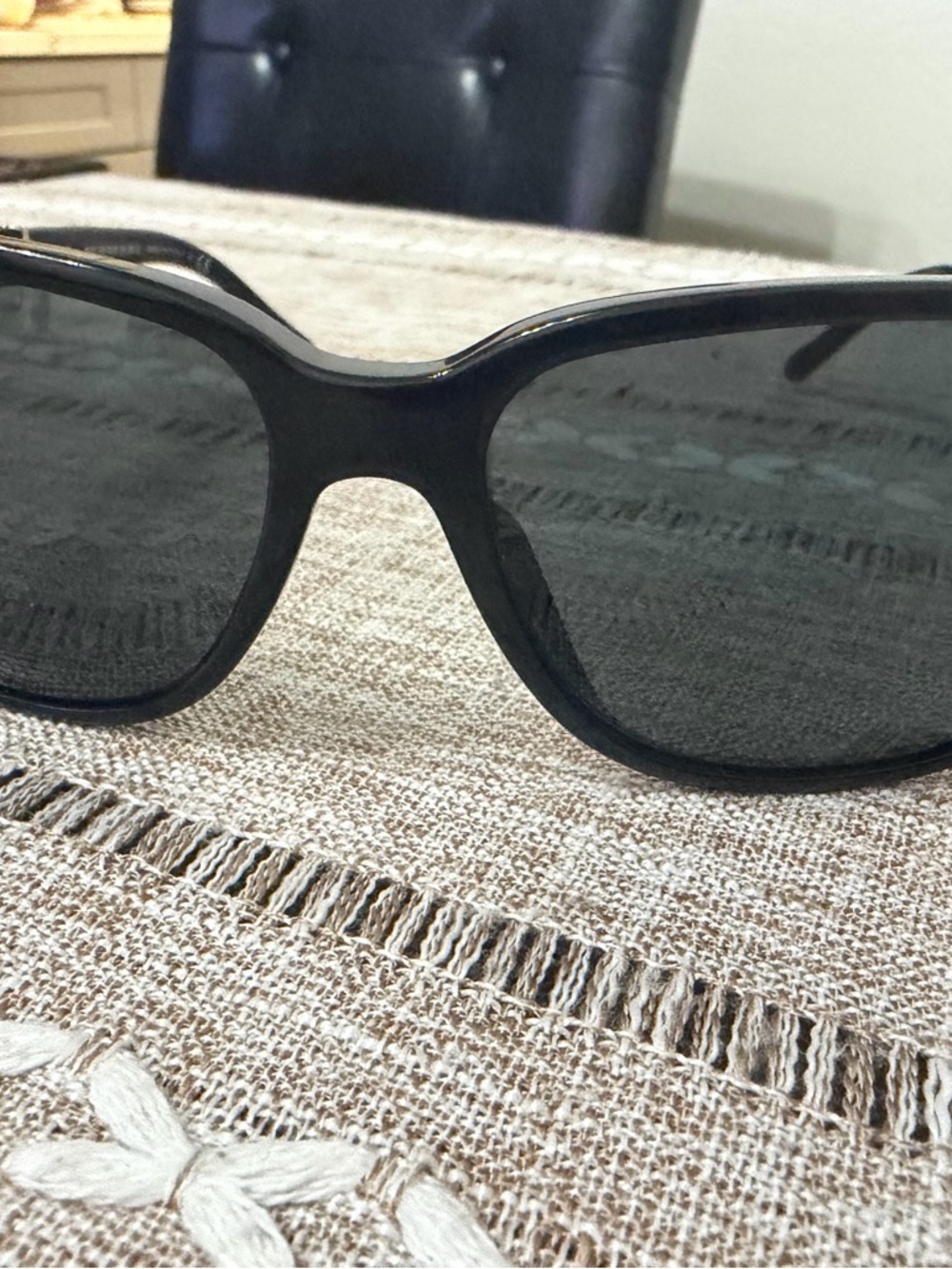 Burberry Black Sunglass Arms with Gold Accents - Picture 6 of 9